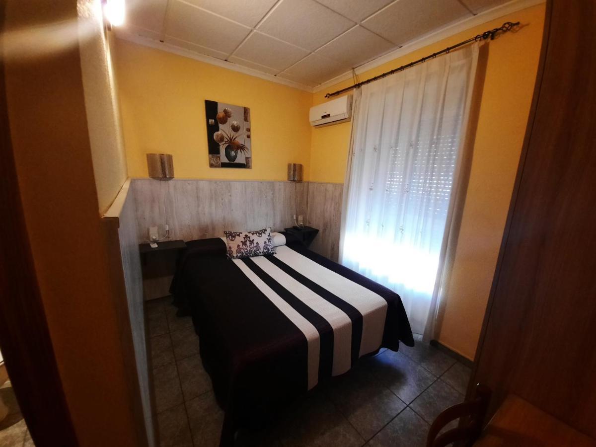 Hostal Alba Albacete Buitenkant foto